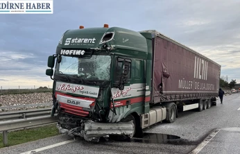 Tır bariyerleri aşıp karşı şeride geçti