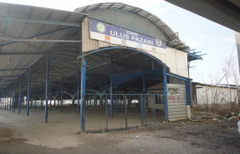 Ulus Pazarı çıkmazı: Bir kapanıyor, bir açılıyor...