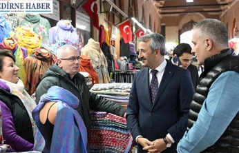 Vali Sezer, tarihi çarşı esnafıyla bir araya geldi