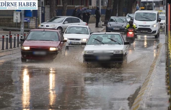 Yağış Edirne'yi göle çevirdi