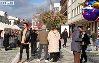 Yılbaşı öncesi çarşı ve caddelerde yoğunluk yaşandı