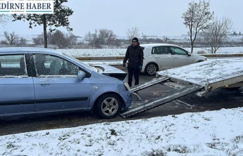 Zincirleme kazada 12 araç birbirine girdi