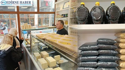 Geleneksel tatları kendi üretimleriyle halka sunuyorlar