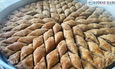 Anne tarifiyle ünlenen baklava, bayram sofralarını süslüyor