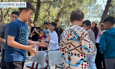 Öğrencilerden sağlıklı beslenme ve fiziksel aktivite etkinliği