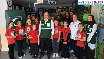 Minikler ailelerinden sigarayı bırakmalarını istedi