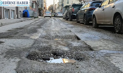 Edirne'de bozuk yollar tartışması büyüyor