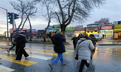 Edirne yağışlı havanın etkisi altına girdi