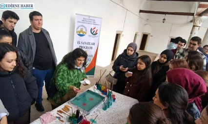 Sağlık Müzesi'nde ebru etkinliği düzenlendi
