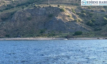 Türk kara sularına itilen 48 düzensiz göçmen kurtarıldı.