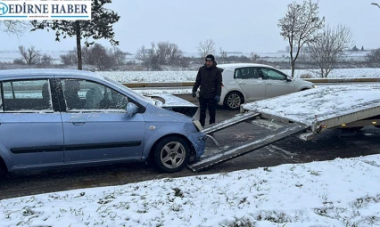 Zincirleme kazada 12 araç birbirine girdi