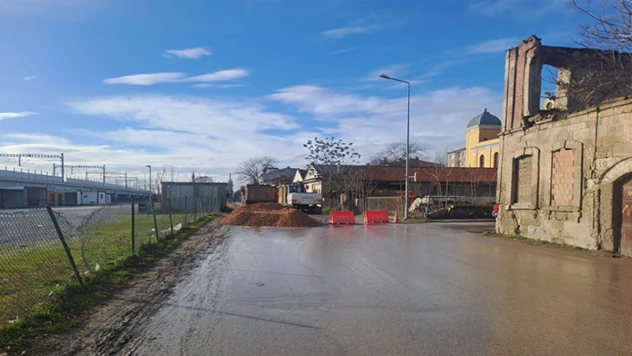 Darülhadis Caddesi'nde Trafik İki Günlüğüne Durduruldu