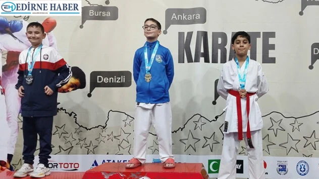 Edirne Karate'de Zirveye Damga Vurdu