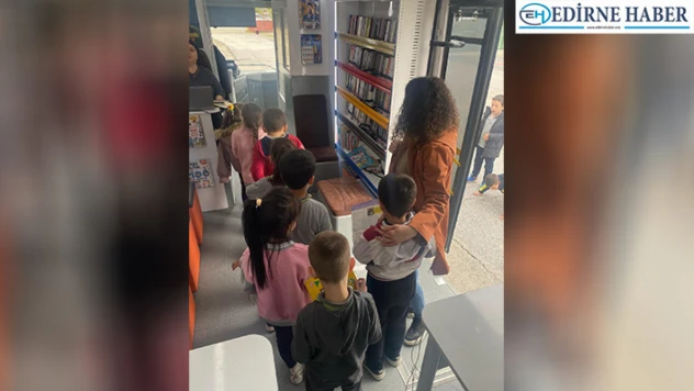 Gezici kütüphane kitapları okullara taşıyor