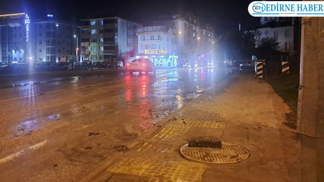 İbrahim Zagra Caddesi göle döndü