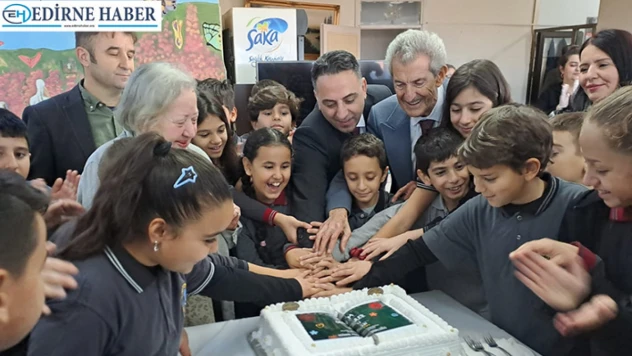 Öğrencilerden emekli öğretmenlere duygulandıran ziyaret