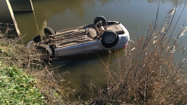 Otomobil sulama kanalına düştü: Sürücü hayatını kaybetti