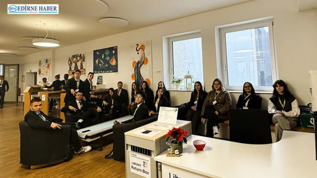 TED'li Öğrenciler KAMUN'25'te Türkiye'yi zirveye taşıdı