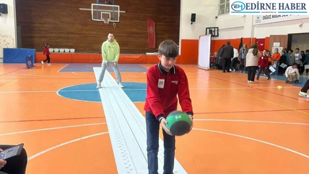 Uzunköprü'de yetenek taraması sürüyor