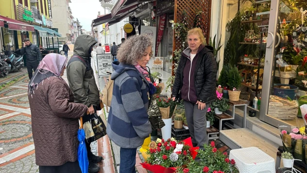 Yılbaşı yoğunluğu çiçekçilere yansıdı