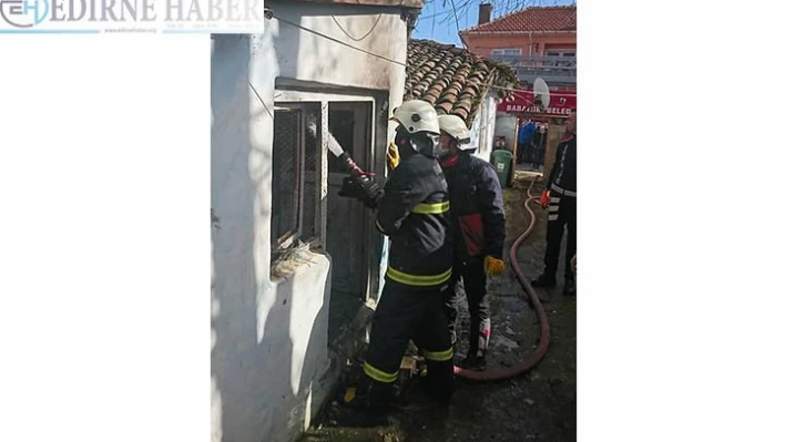 Babaeski'de evde çıkan yangın söndürüldü