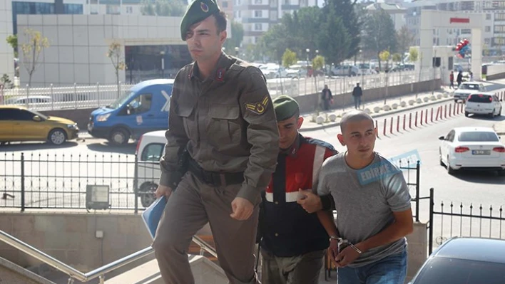 Sigara hırsızı yakalandı