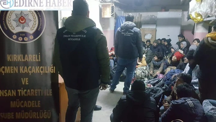 Kırklareli'nde kamyonda 98 düzensiz göçmen yakalandı