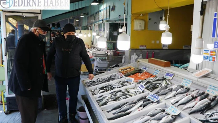 Tezgahların gözdesi çinekop ve istavrit oldu