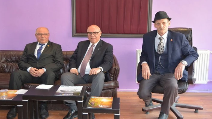 Muhtarlarla buluştu