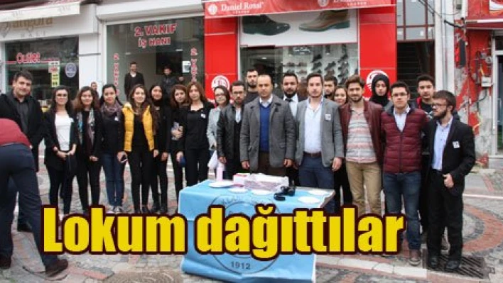 Lokum  dağıttılar, fidan diktiler