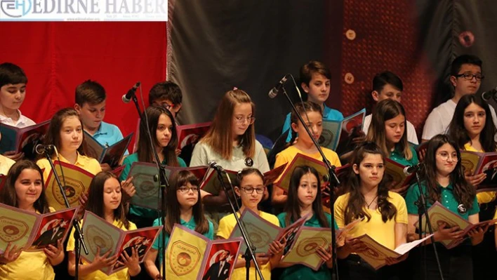 Şarkılar öldürülen Zeynep için 