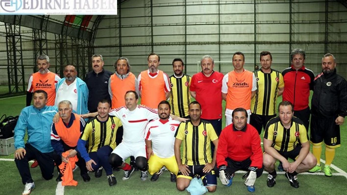 Şentop halı saha maçı yaptı