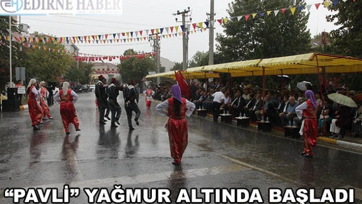 Yağmur engel olamadı