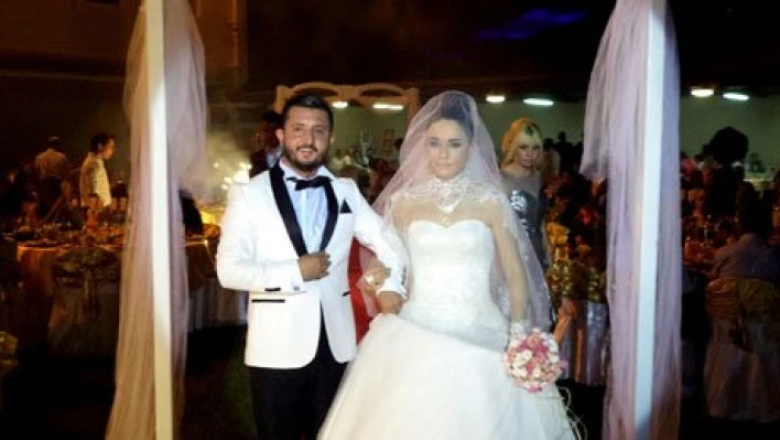 MUTLULUKLAR DİLİYORUZ