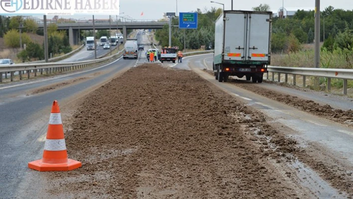 Trafikte aksamalara neden oldu