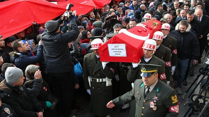 Son yolculuğuna uğurlandı