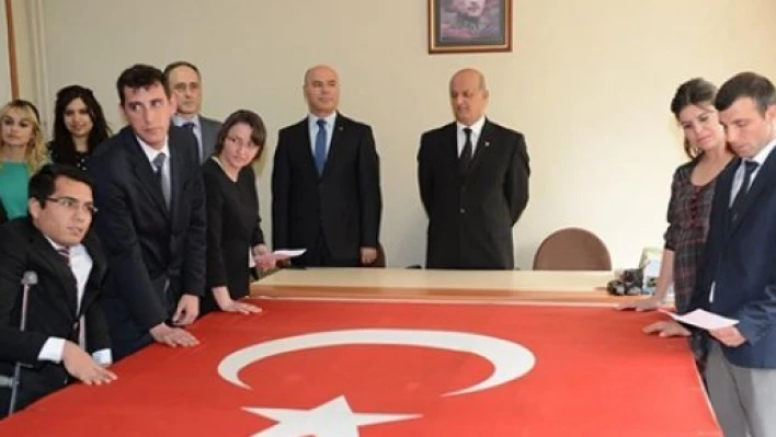 Yemin ettiler