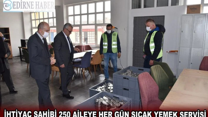 Keşan Aşevi'nde her gün ihtiyaç sahibi 250 aileye sıcak yemek servisi
