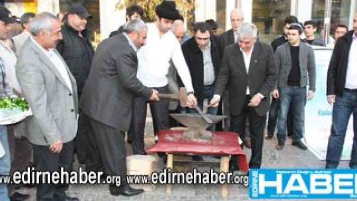 Kafa kafaya giden maçı Olin kazandı
