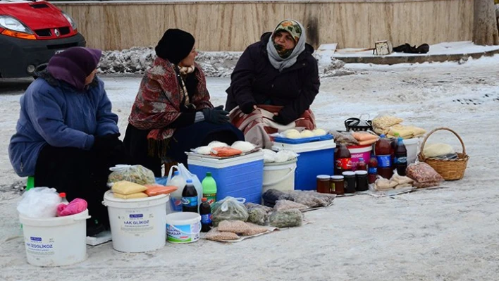 Tezgahların çoğu açılamadı