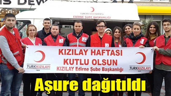 Aşure dağıtıldı