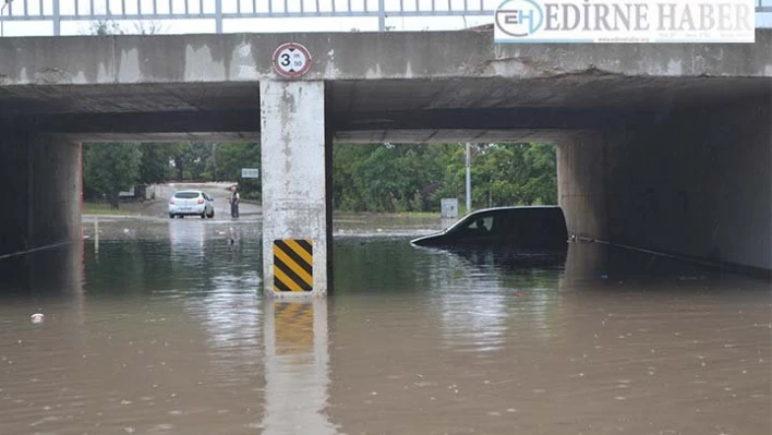 Edirne'de sağanak