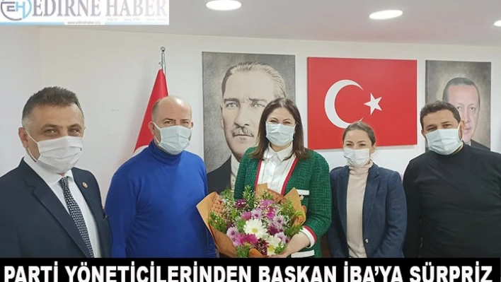 Parti yöneticilerinden Eğitimci İba'ya sürpriz