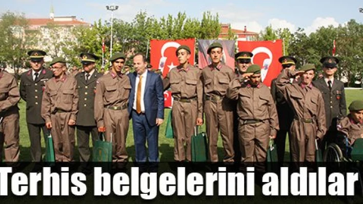 Çakı gibi Asker oldular