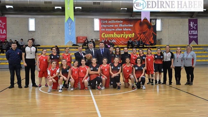 Okul sporları müsabakaları başladı