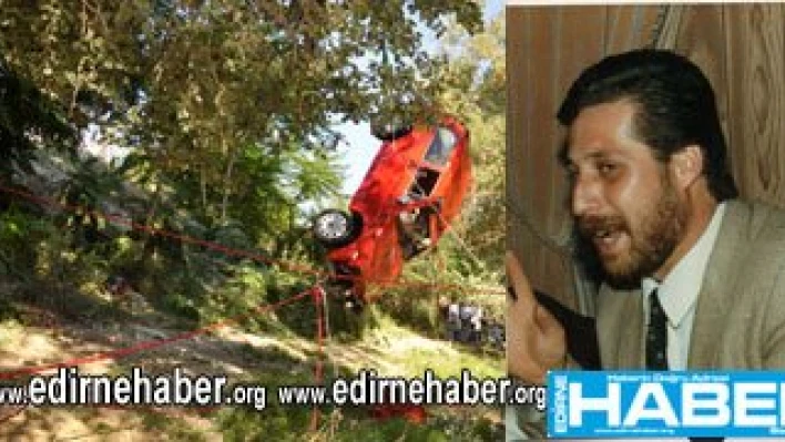 Trafik ışıklarına çarptı