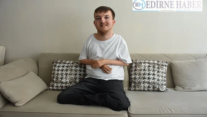 Hayallerini gerçekleştirmek için inşaat mühendisi oldu