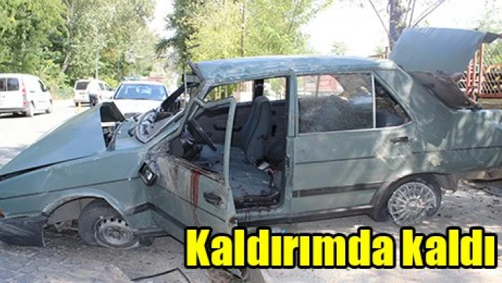 Kaldırımda kaldı