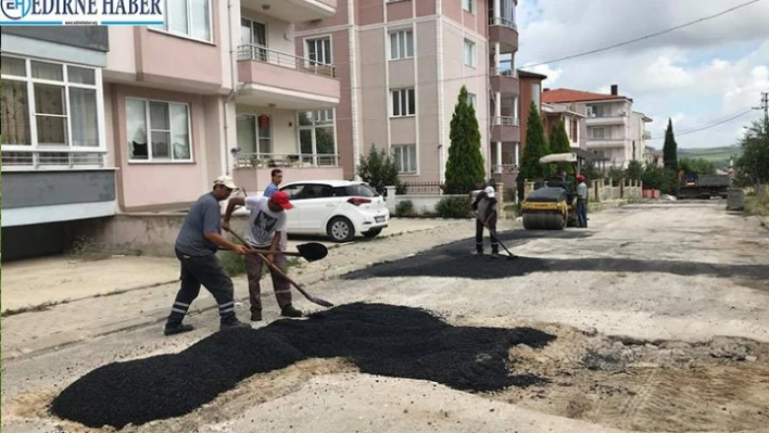 Yol yenileme çalışması yapıldı