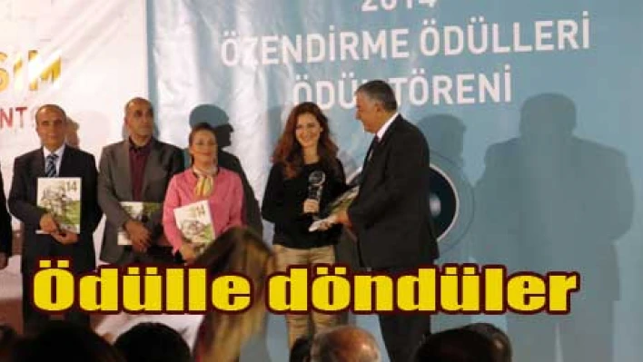 İki ödül aldılar